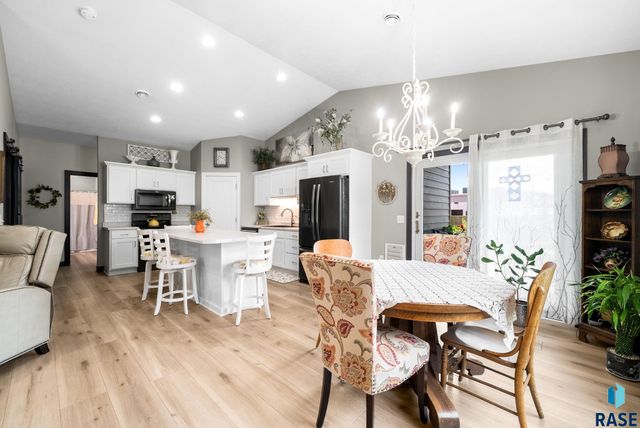 145 Devitt Dr Drive, Harrisburg, SD 57032