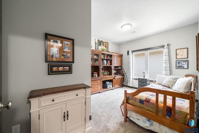145 Devitt Dr Drive, Harrisburg, SD 57032