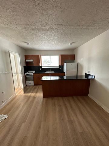 6805 SW 88th Street 18, Pinecrest, FL 33156