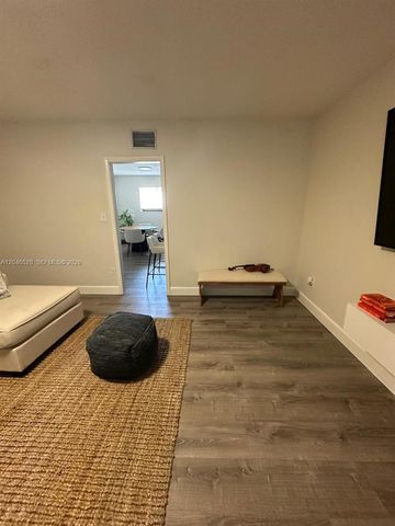 6805 SW 88th Street 18, Pinecrest, FL 33156