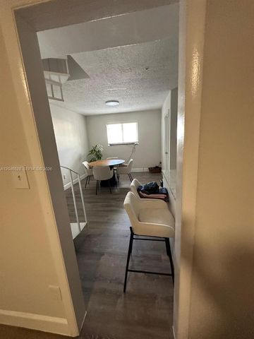 6805 SW 88th Street 18, Pinecrest, FL 33156