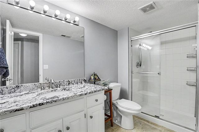 10952 S Emerald Street, Olathe, KS 66062
