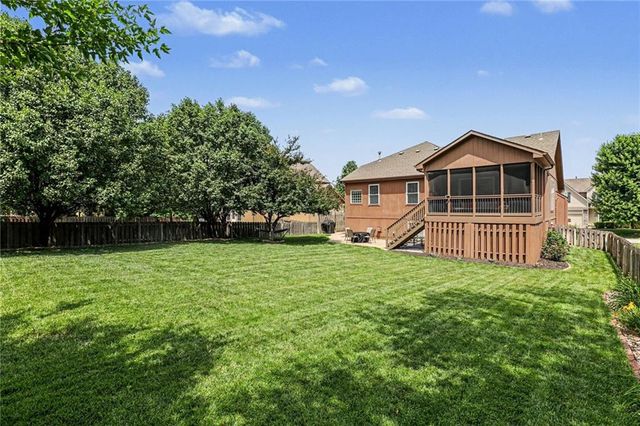 10952 S Emerald Street, Olathe, KS 66062