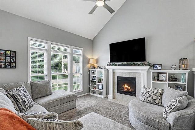 10952 S Emerald Street, Olathe, KS 66062
