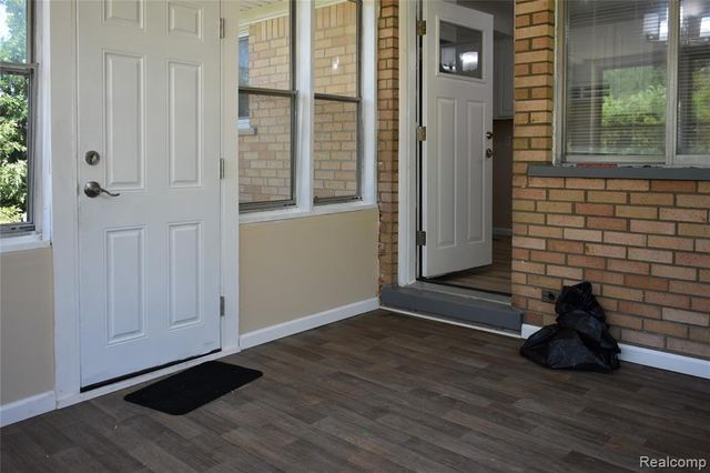 23825 Johnston Avenue, Eastpointe, MI 48021