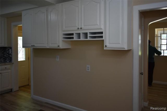 23825 Johnston Avenue, Eastpointe, MI 48021