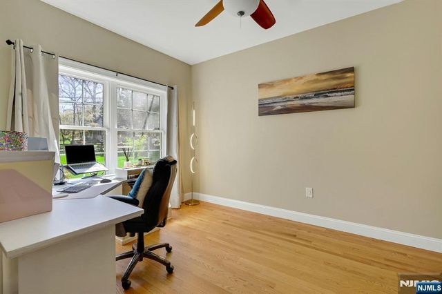317 Stag Hill Road, Mahwah, NJ 07430