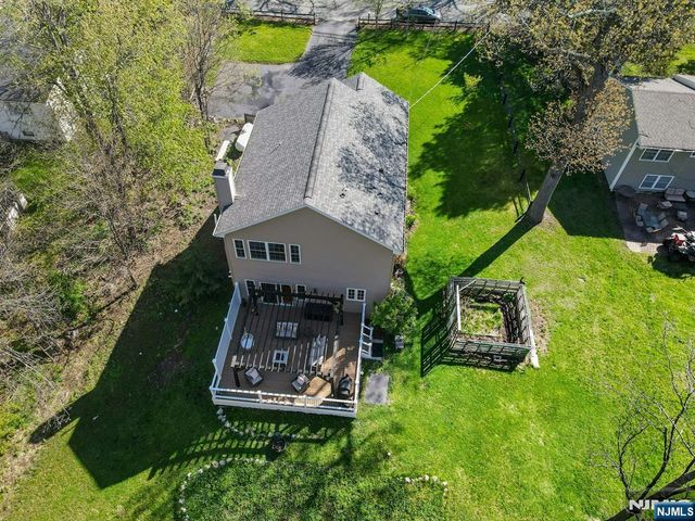 317 Stag Hill Road, Mahwah, NJ 07430