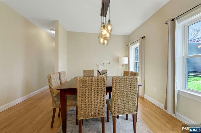 317 Stag Hill Road, Mahwah, NJ 07430