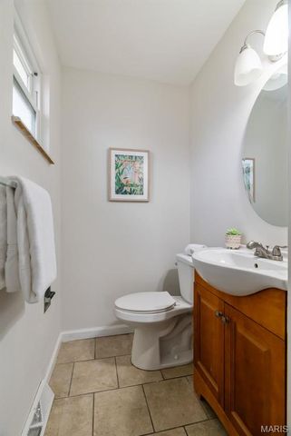 12 Lennox Terrace, Maryland Heights, MO 63043