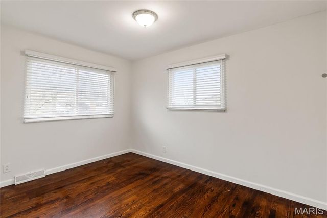 12 Lennox Terrace, Maryland Heights, MO 63043