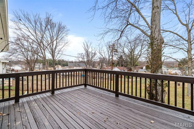 12 Lennox Terrace, Maryland Heights, MO 63043