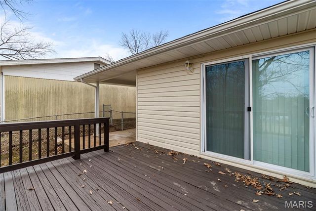 12 Lennox Terrace, Maryland Heights, MO 63043