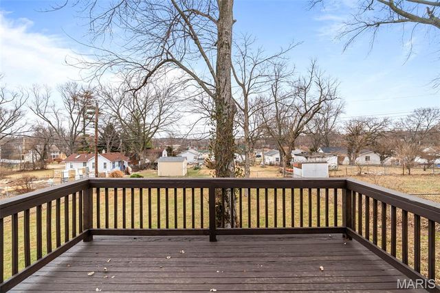 12 Lennox Terrace, Maryland Heights, MO 63043