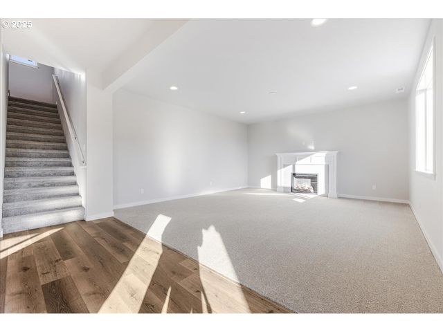 415 S Elm St, Yamhill, OR 97148