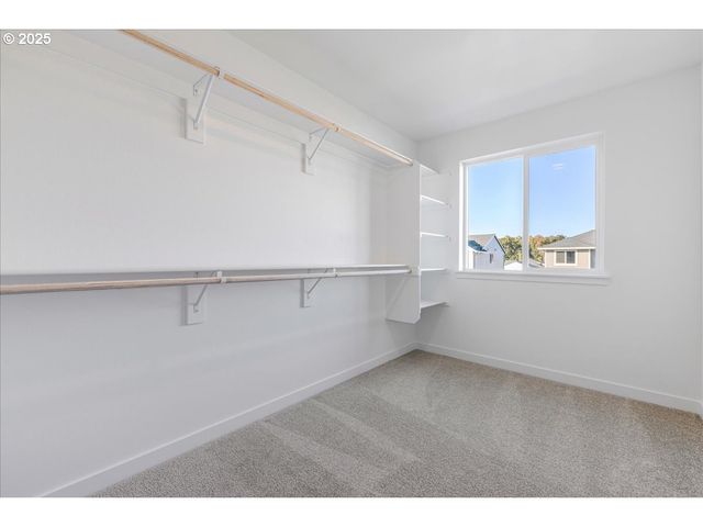 415 S Elm St, Yamhill, OR 97148