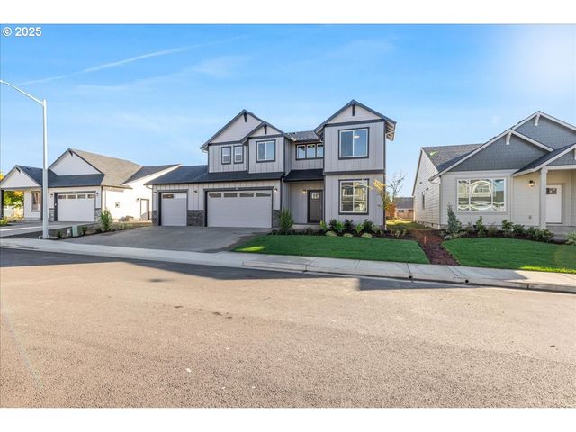 415 S Elm St, Yamhill, OR 97148