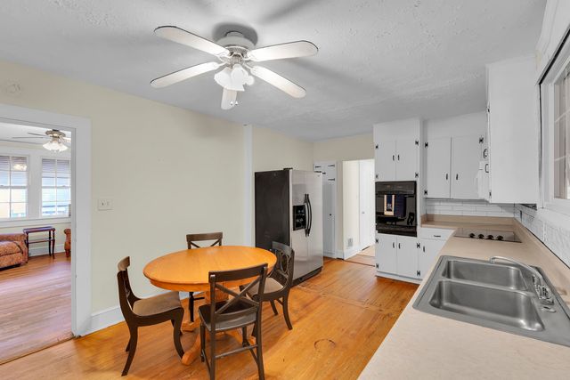 442 Saint Andrews Street, Spartanburg, SC 29306