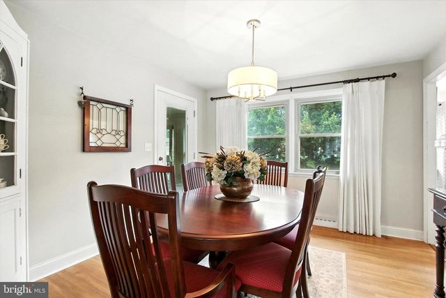 213 CHARLES ST, Hanover, PA 17331