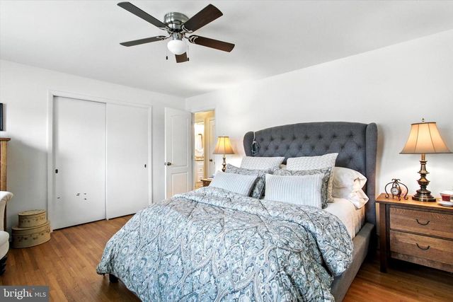 213 CHARLES ST, Hanover, PA 17331