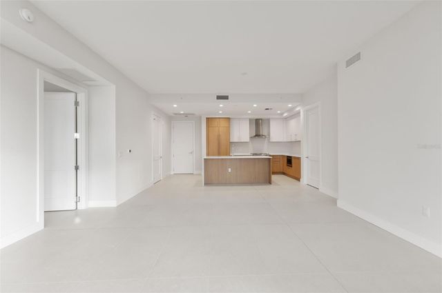 275 1ST AVENUE S 1407, St Petersburg, FL 33701