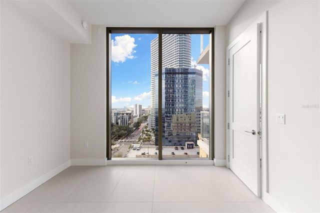 275 1ST AVENUE S 1407, St Petersburg, FL 33701