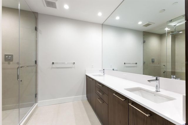 275 1ST AVENUE S 1407, St Petersburg, FL 33701