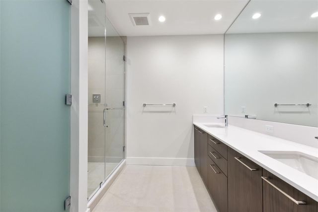 275 1ST AVENUE S 1407, St Petersburg, FL 33701