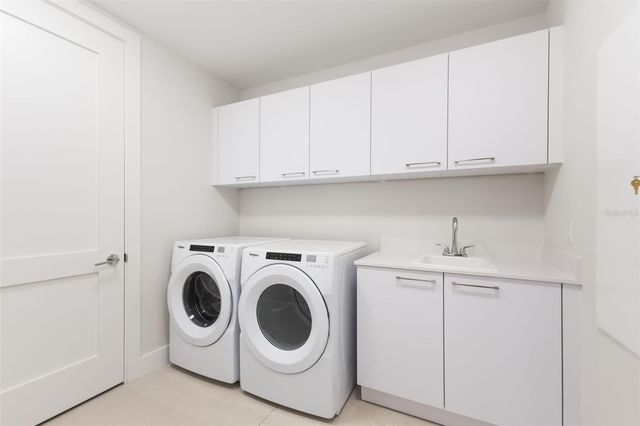 275 1ST AVENUE S 1407, St Petersburg, FL 33701