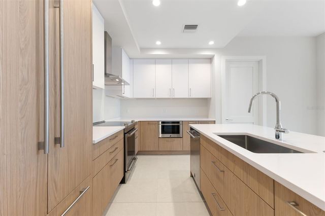 275 1ST AVENUE S 1407, St Petersburg, FL 33701