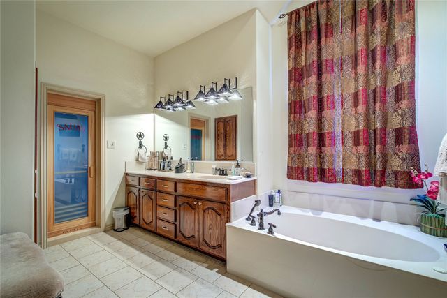 1722 Lone Star Boulevard, Terrell, TX 75160