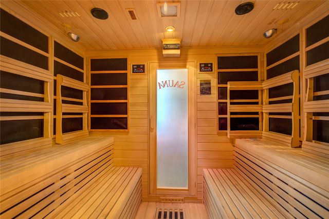 1722 Lone Star Boulevard, Terrell, TX 75160