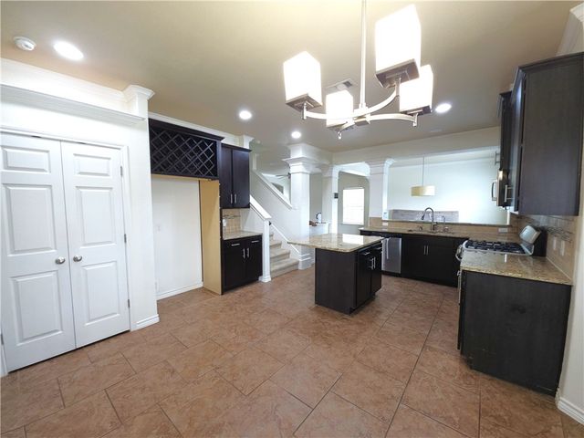 7242 High Gun Dr, Corpus Christi, TX 78414