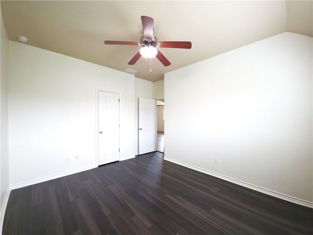 7242 High Gun Dr, Corpus Christi, TX 78414