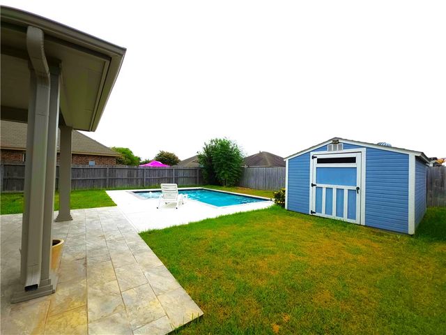 7242 High Gun Dr, Corpus Christi, TX 78414