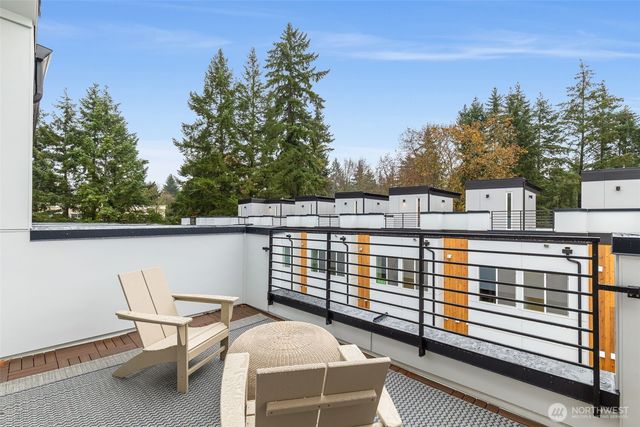 1142 129th Court NE, Bellevue, WA 98005