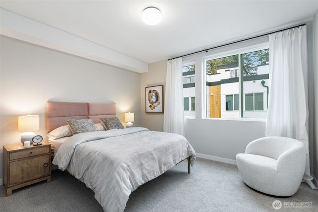 1142 129th Court NE, Bellevue, WA 98005