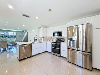 952 Sevilla Circle, Weston, FL 33326