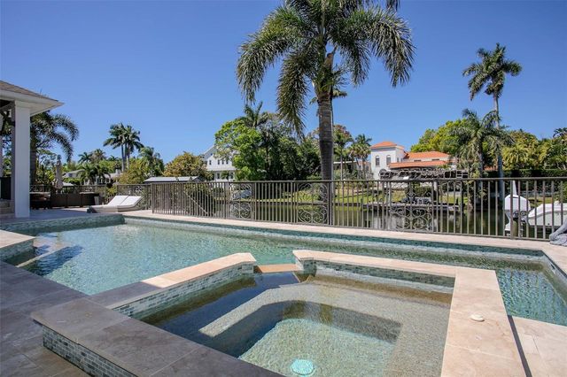 110 39TH STREET COURT NW, Bradenton, FL 34205