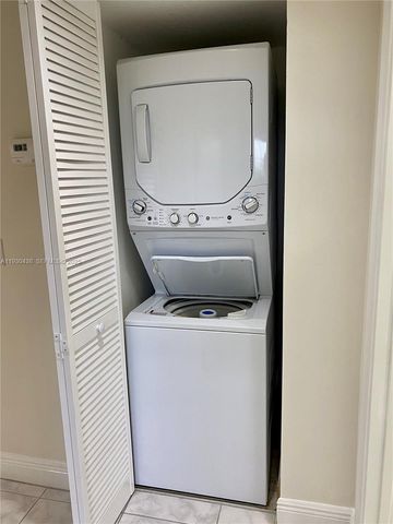 12850 SW 4th Ct 413I, Pembroke Pines, FL 33027