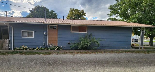 748 E Birch Ave, Colville, WA 99114