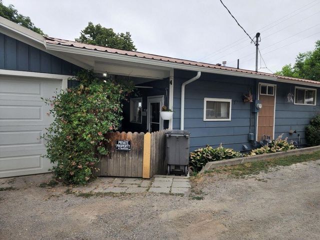 748 E Birch Ave, Colville, WA 99114