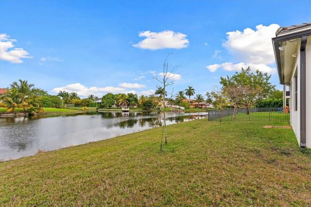 11855 SW 13th Court, Pembroke Pines, FL 33025
