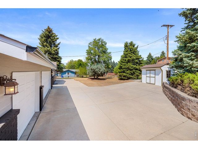 1754 36th Ave Ct, Greeley, CO 80634