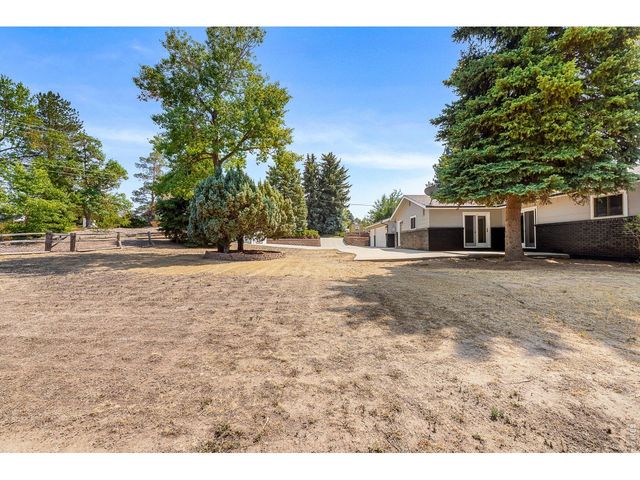 1754 36th Ave Ct, Greeley, CO 80634