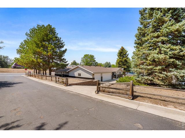 1754 36th Ave Ct, Greeley, CO 80634