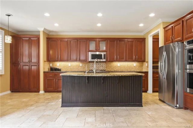 823 Canterbury Lane, San Dimas, CA 91773
