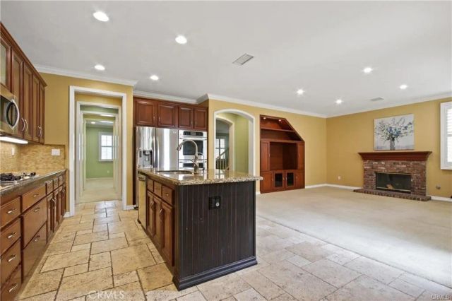 823 Canterbury Lane, San Dimas, CA 91773