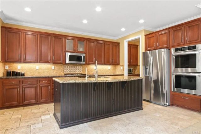 823 Canterbury Lane, San Dimas, CA 91773