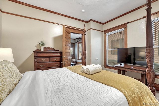 6 Boulder Crescent Street, Colorado Springs, CO 80903